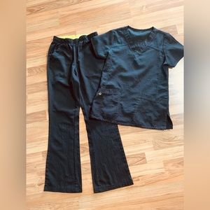 WonderWink Women’s BLACK Scrub Set, XS